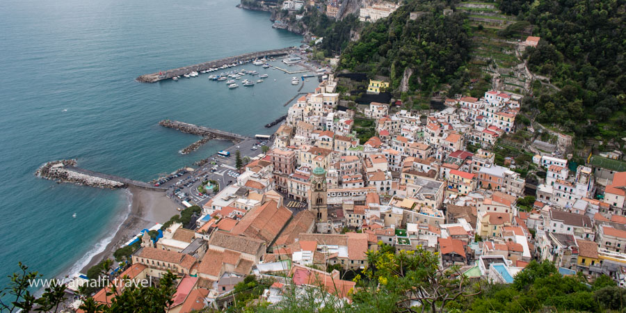 Ansicht von Amalfi vom Turm Ziro, Italien